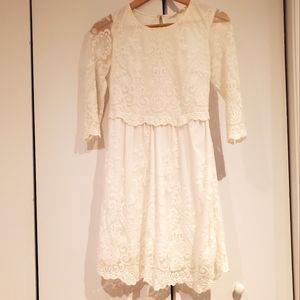 White lace 3/4 sleeve dress XS